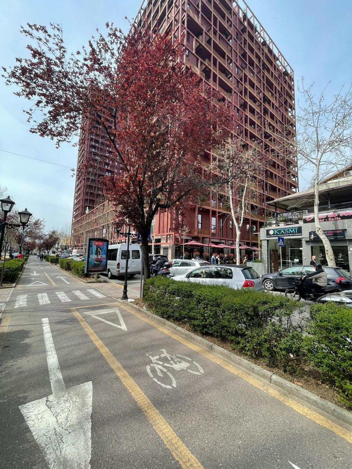 Garden Building Luxury Apartment ติรานา ภายนอก รูปภาพ